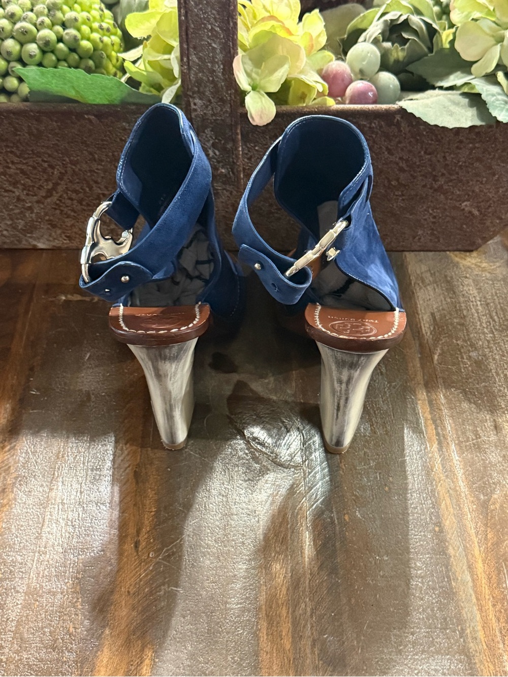 Tory Burch Women’s Size 8M Blue Suede Peep Toe Booties EUC - Picture 9 of 11